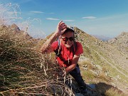 37 Ed eccoci sulla cresta di vetta di Cima Val Pianella (2349 m)